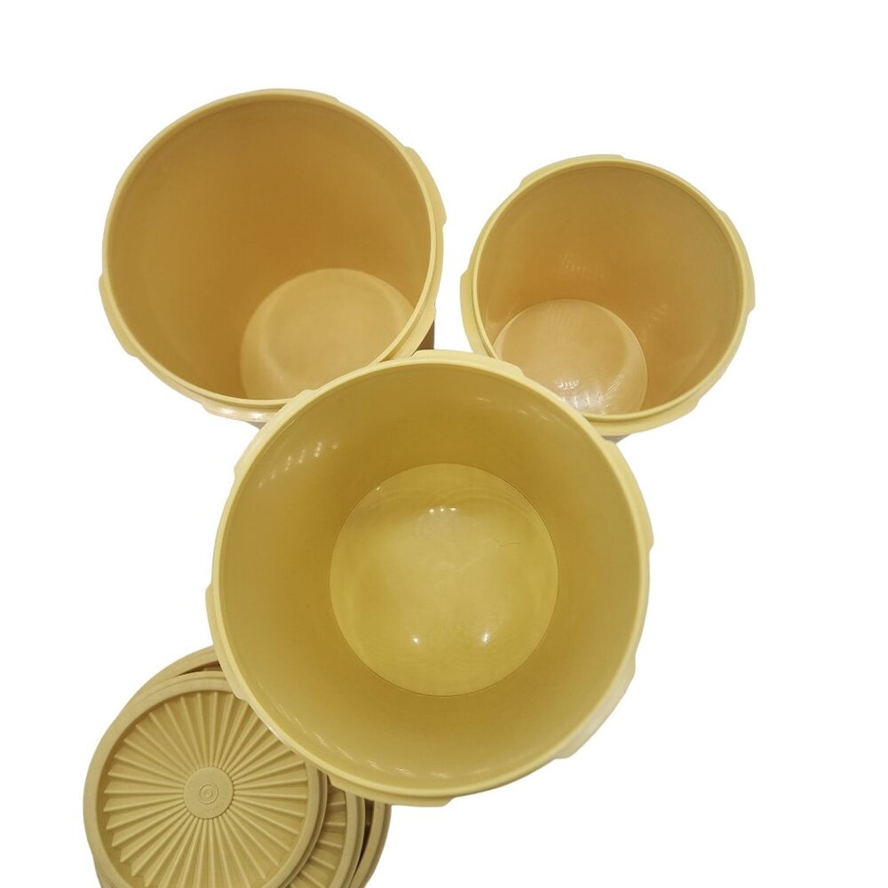 Vintage Tupperware harvest Gold Canisters #'s 803 / 809 / 811 clear seal - Picture 3 of 3